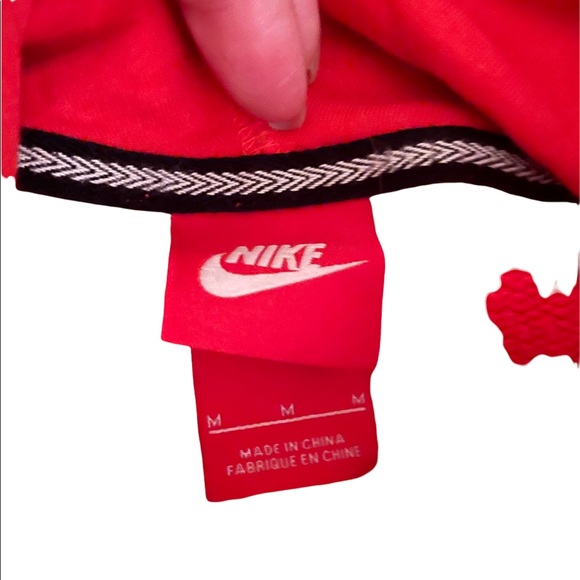 Nike pullover sweatshirt with oversized hoodie - Picture 2 of 3